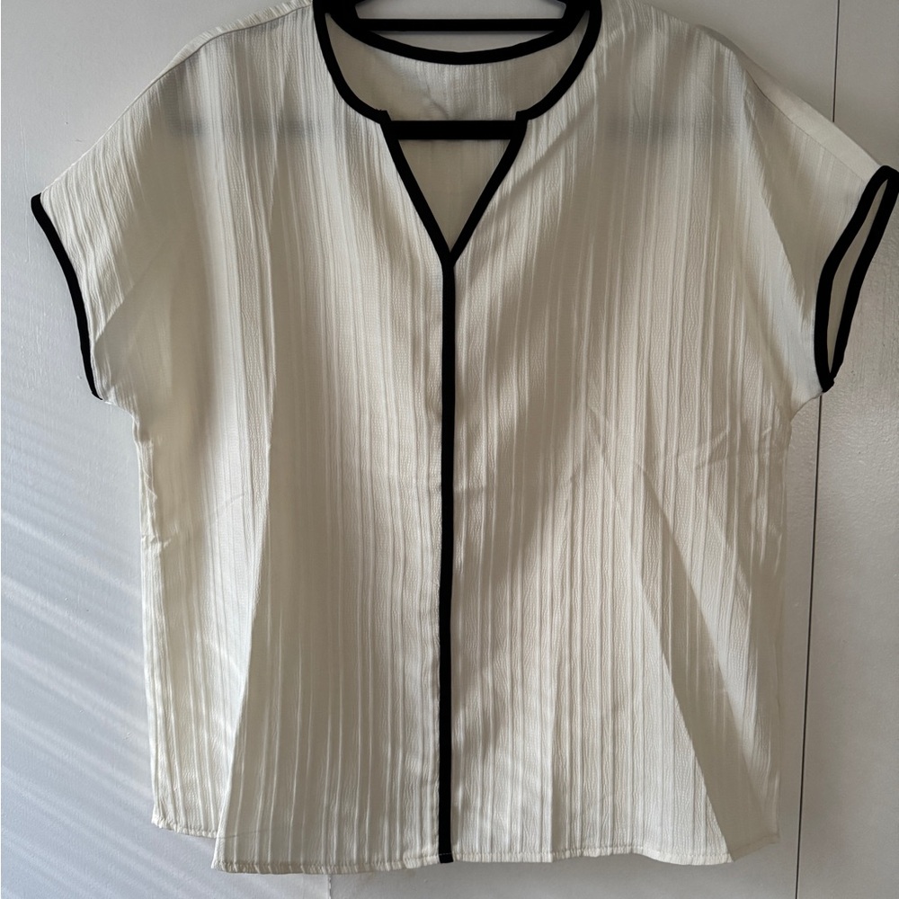 SHEIN Cream Boxy Blouse with Mandarin Collar